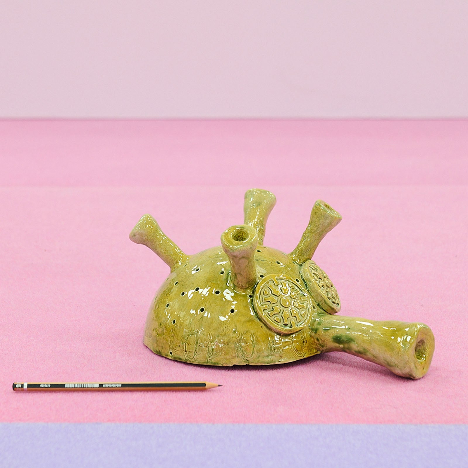 Maximilien Pellet & Antoine Liebaert - n°24 : Casque-passoire, supposément anti-con-trôle mental à distance