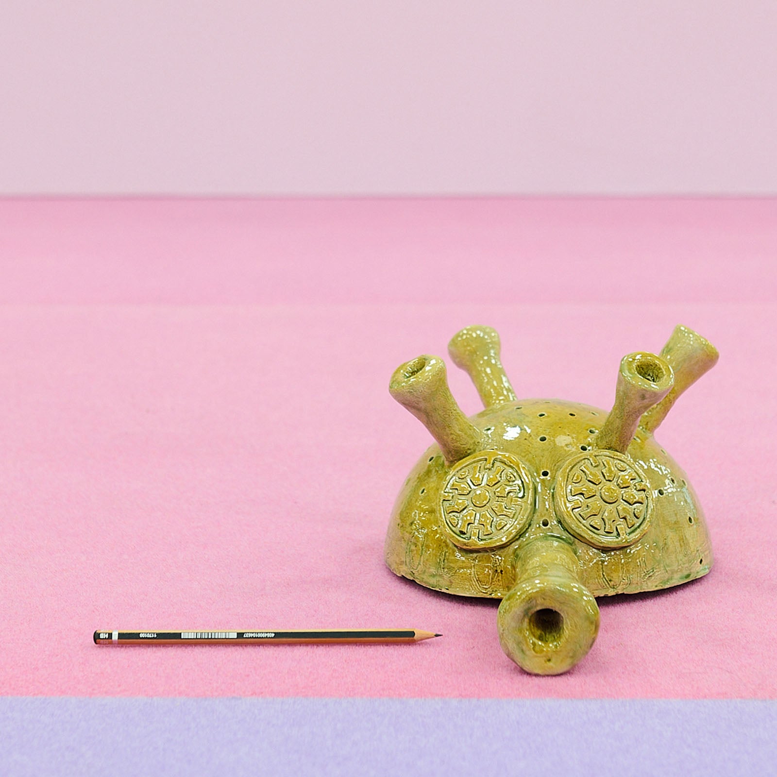 Maximilien Pellet & Antoine Liebaert - n°24 : Casque-passoire, supposément anti-con-trôle mental à distance