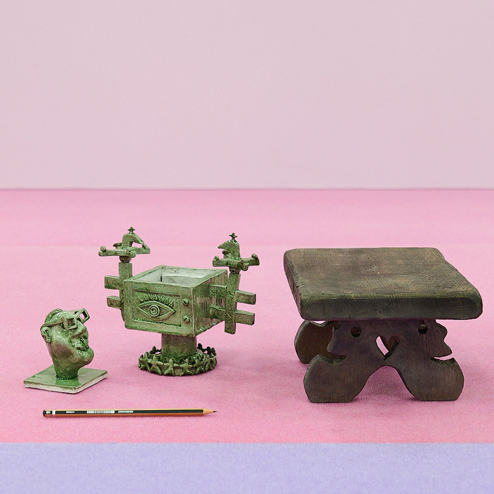 Maximilien Pellet & Antoine Liebaert - n°33 : Tabouret elviforme en bois, culture techno-sylvestre